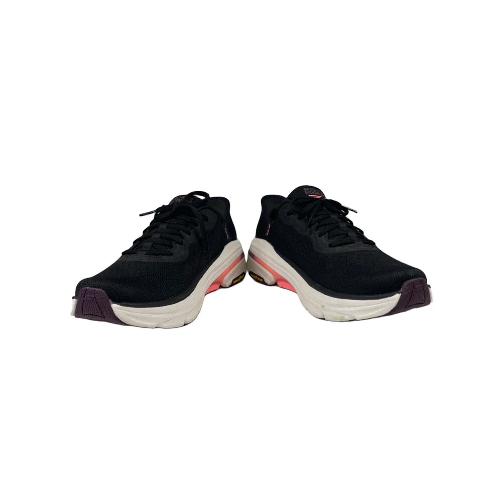 Skechers Women's Black Go Run Arch Fit Slip In Sneakers - 8.5 Wide